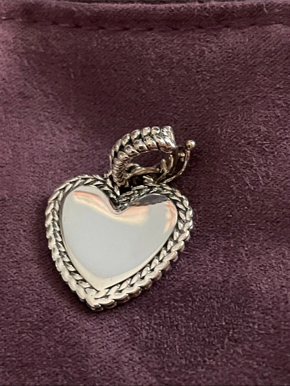 JAI Sterling Heart Pendant - Picture 2 of 4